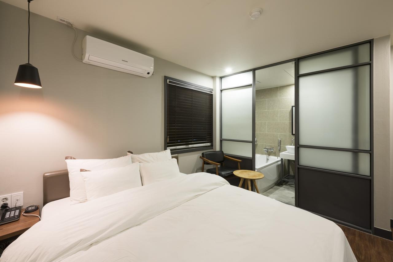 นัมเบอร์25 โฮเทล ควางกันรี Hotel ปูซาน ภายนอก รูปภาพ